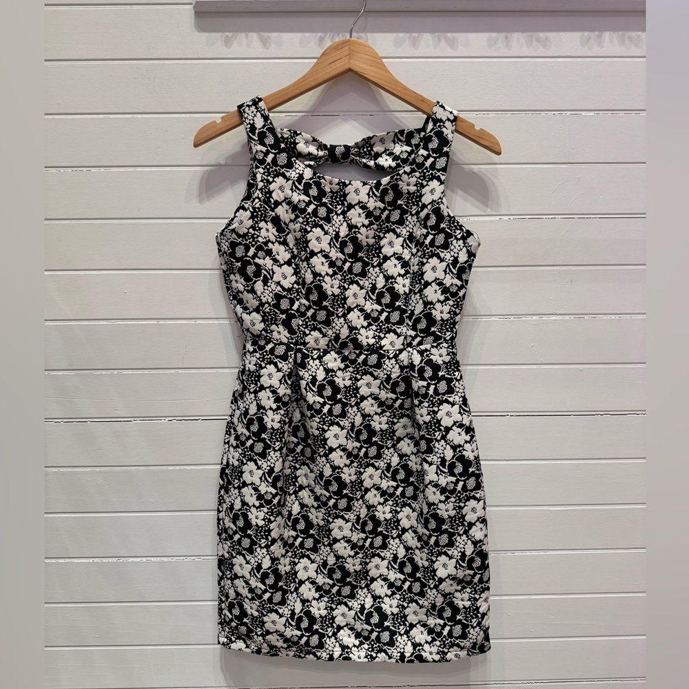 Yumi Black and White Dress